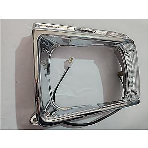 Marco para Luz Derecha Toyota 1979-1983 2WD/4WD Cromada con Luz