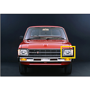 Marco para Luz Izquierda Toyota 1979-1983 2WD/4WD Cromada con Luz