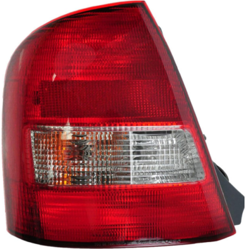 Lampara Stop Izquierda Mazda Protege 1999-2003